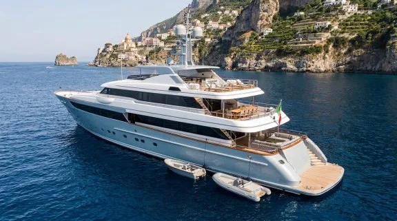 Italy Benetti 200 Class (or similar)