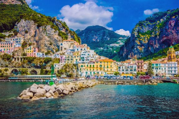 Amalfi Town Yacht charter