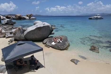 Review img # 15 of the yacht C’EST LA VIE