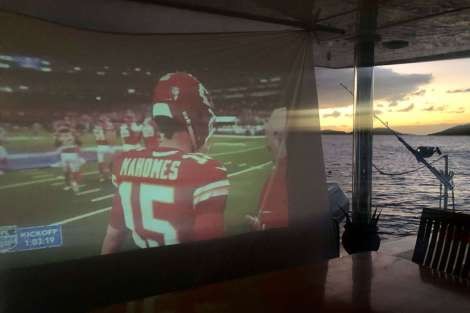 Review img # 9 of the yacht EUPHORIA