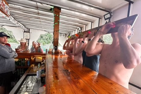 Review img # 41 of the yacht OHANA