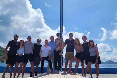 Review img # 8 of the yacht OHANA