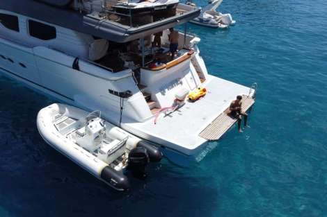 Review img # 19 of the yacht Prime