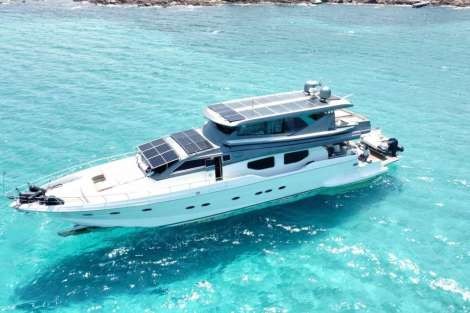 Review img # 2 of the yacht Prime