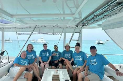 Review img # 29 of the yacht TOUCH THE SKY